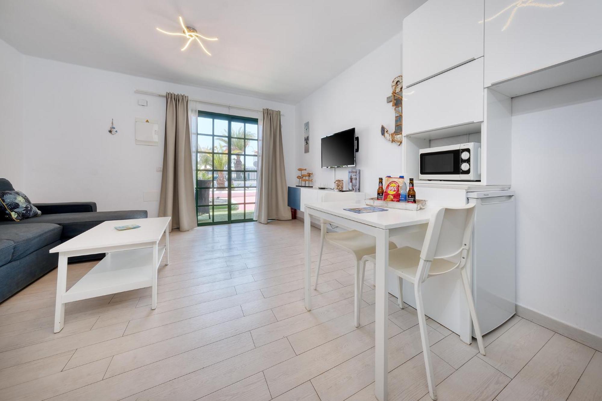 Apartment La Vela Azul -Pool & Tennis - Free Ac &Good Wifi- Smart Tv Puerto del Carmen  Eksteriør bilde